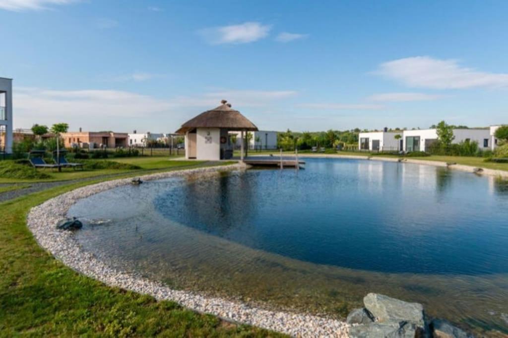 Luxus Appartement Am Golfplatz Und Therme Lutzmannsburg Zsira エクステリア 写真