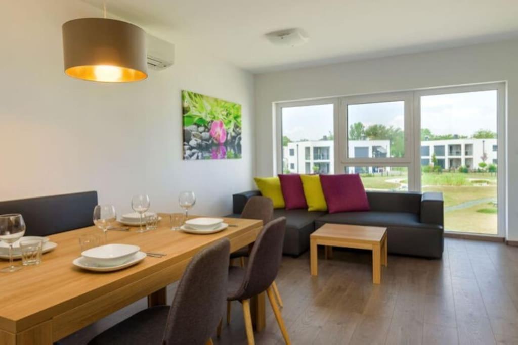 Luxus Appartement Am Golfplatz Und Therme Lutzmannsburg Zsira エクステリア 写真