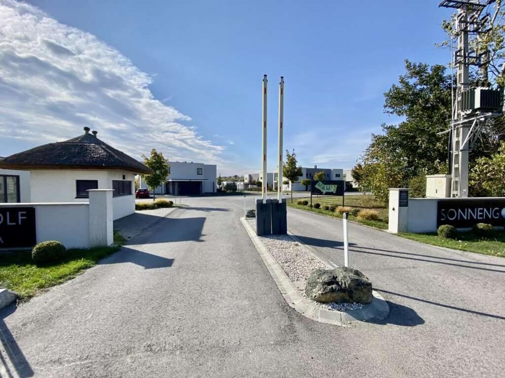 Luxus Appartement Am Golfplatz Und Therme Lutzmannsburg Zsira エクステリア 写真